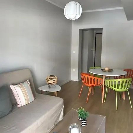 Cozy Flat - 5mins Walking From Beach Apartment